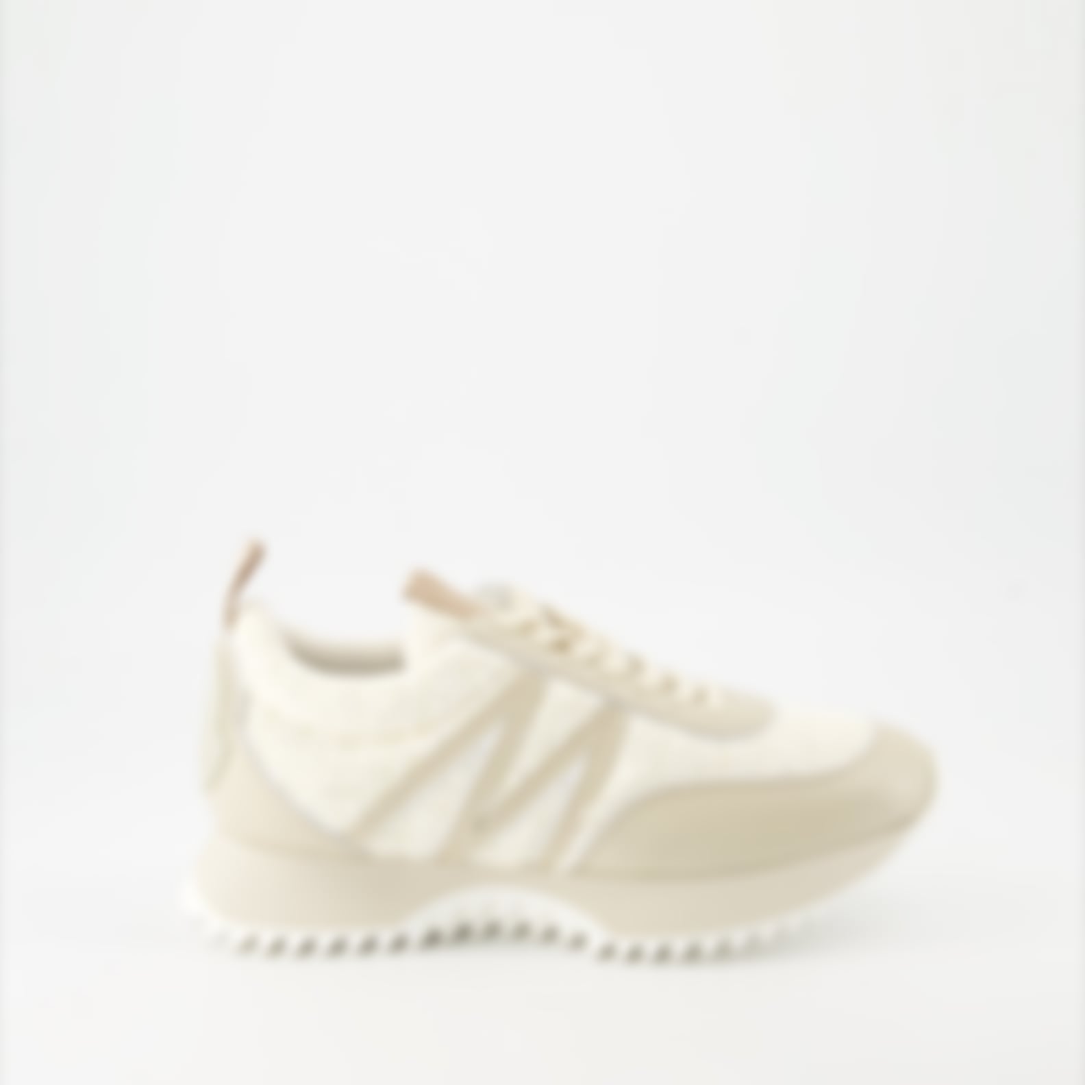 Pacey Sneakers