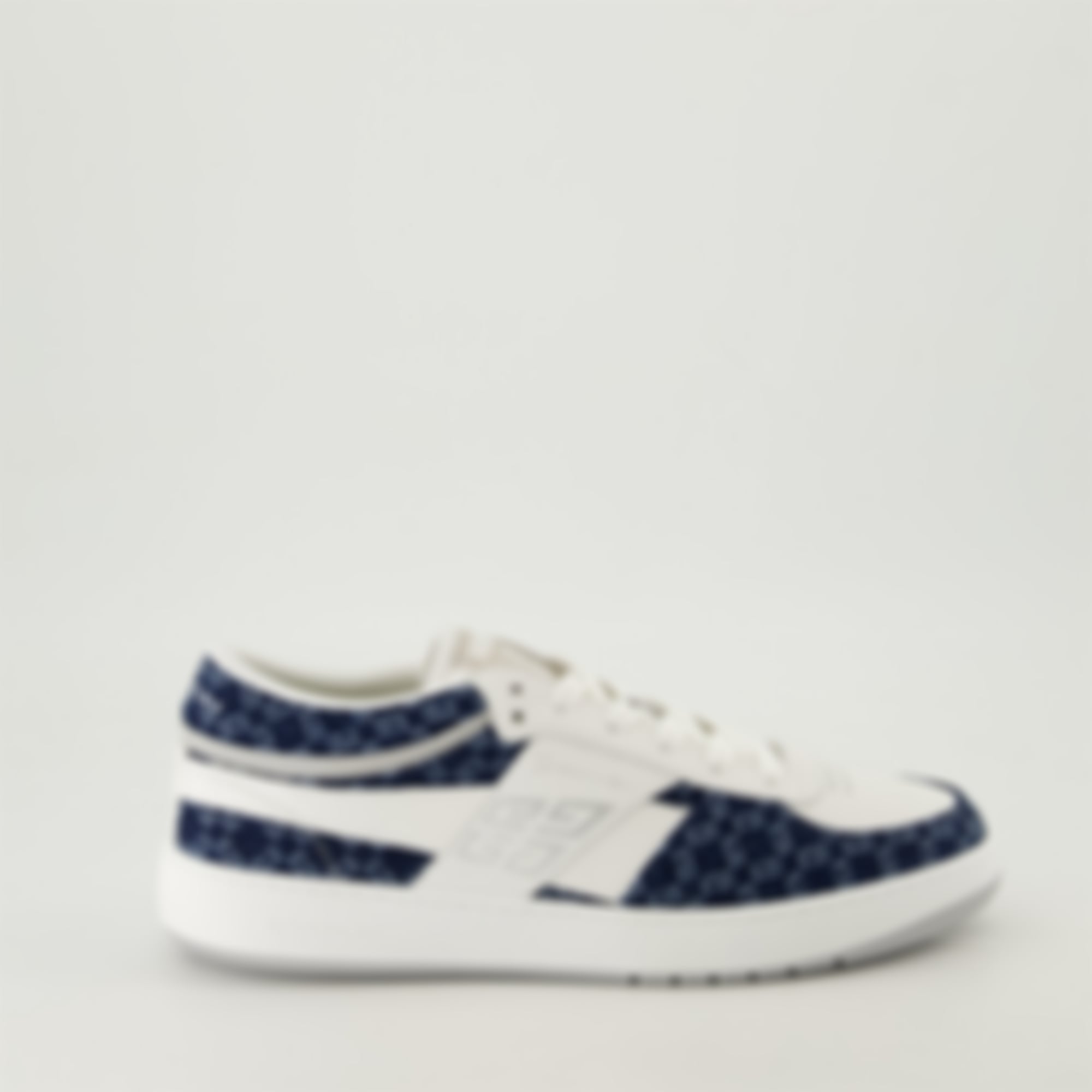 G-Move Sneakers