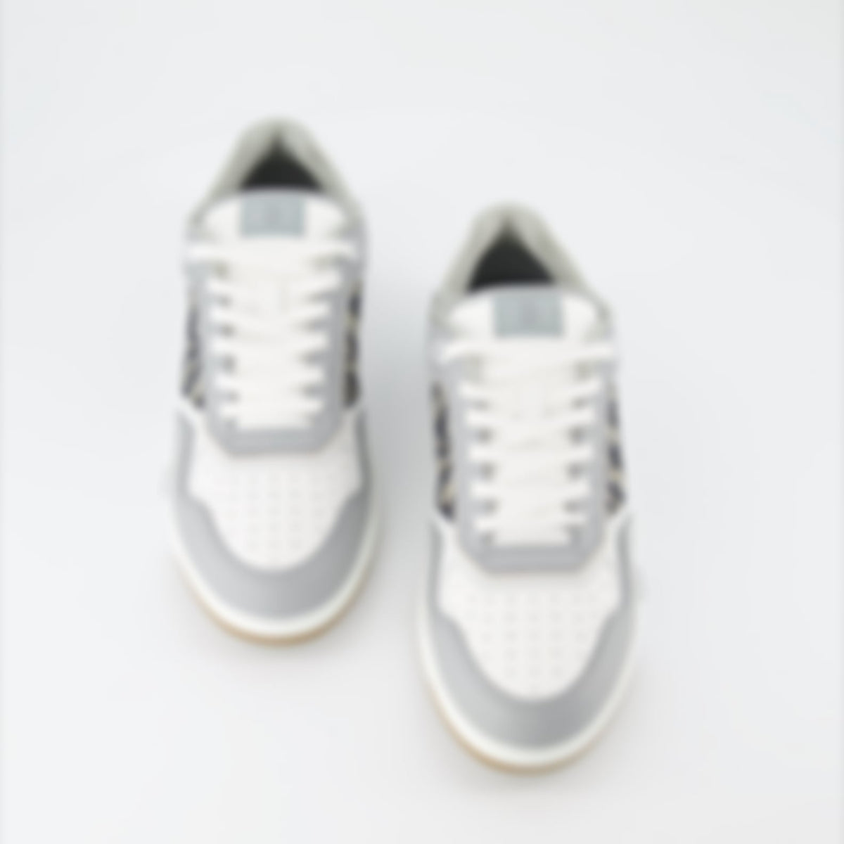 B27 Sneakers
