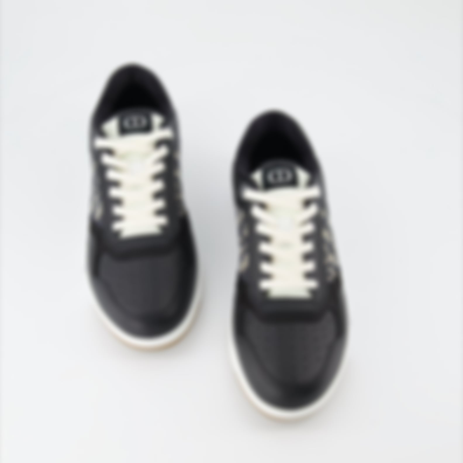 B27 sneakers