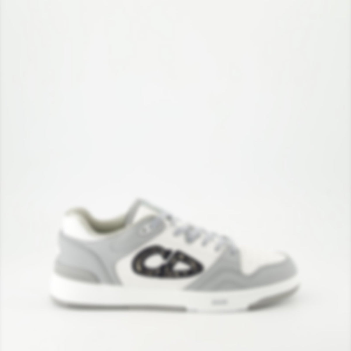 B57 Sneakers